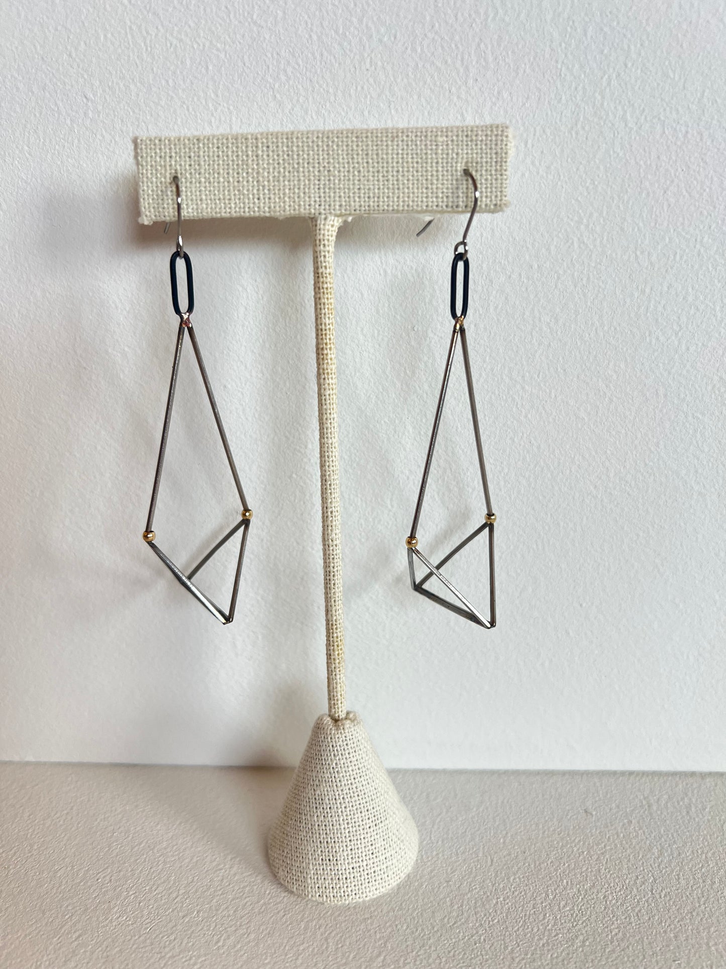Geometric Triangle Dangles, Long, Skrap 30