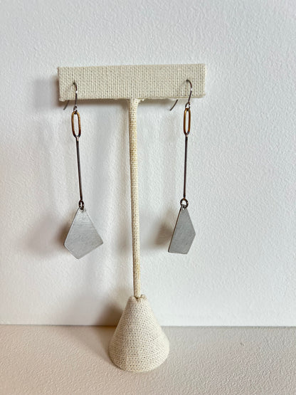 Asymmetrical Dangle Earrings, Skrap 33