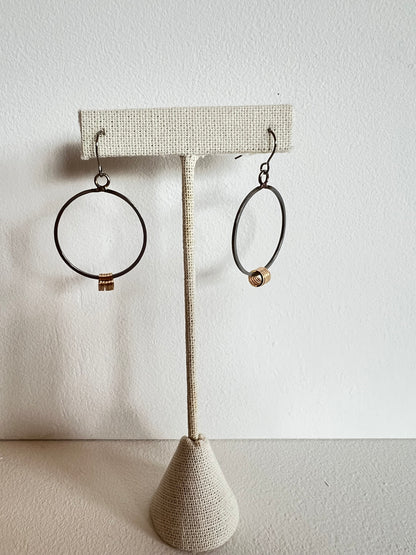 Circle Earrings mini gold circles, Skrap 38