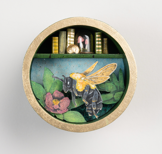 "Wee Buzz" 4.25 x 4.25 x 2.5